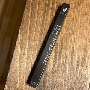 Younique Black eyeliner